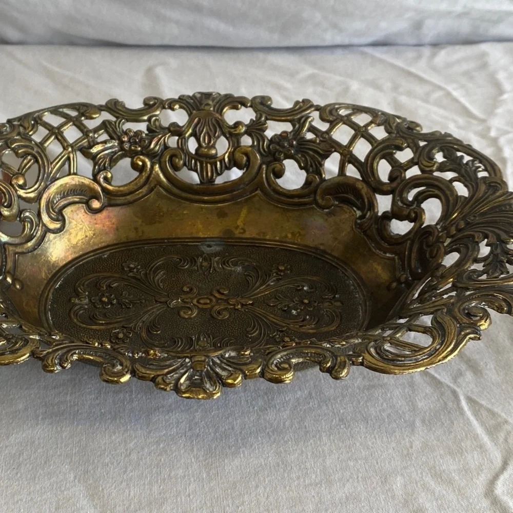 Vintage brass bowl Made in Italy beautiful bowl covered with Mod dep patina